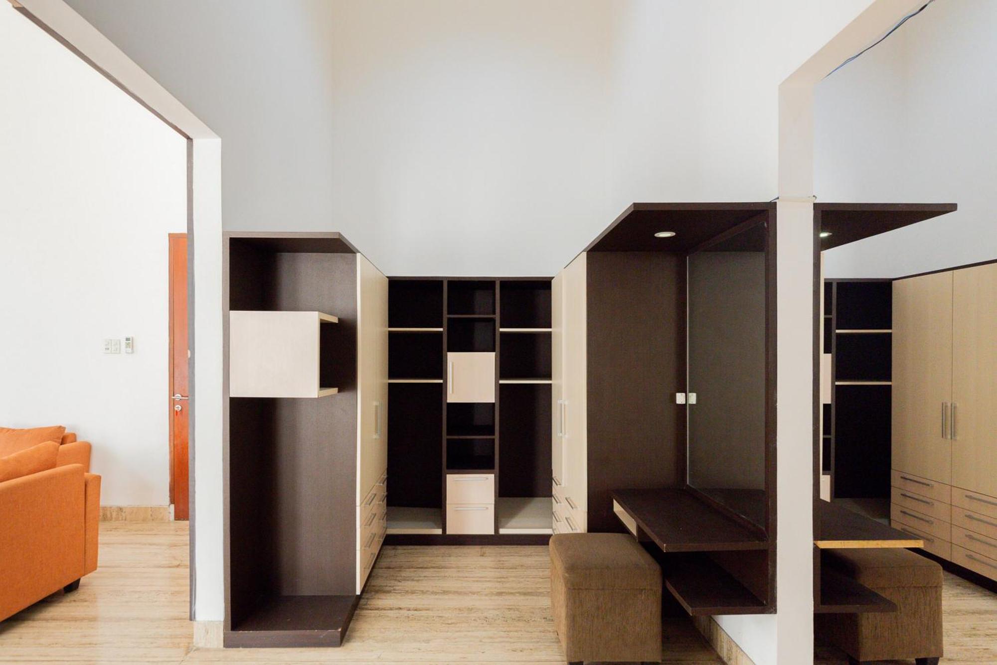 Rumah tetamu Reddoorz Premium Near Stasiun Lenteng Agung 3*